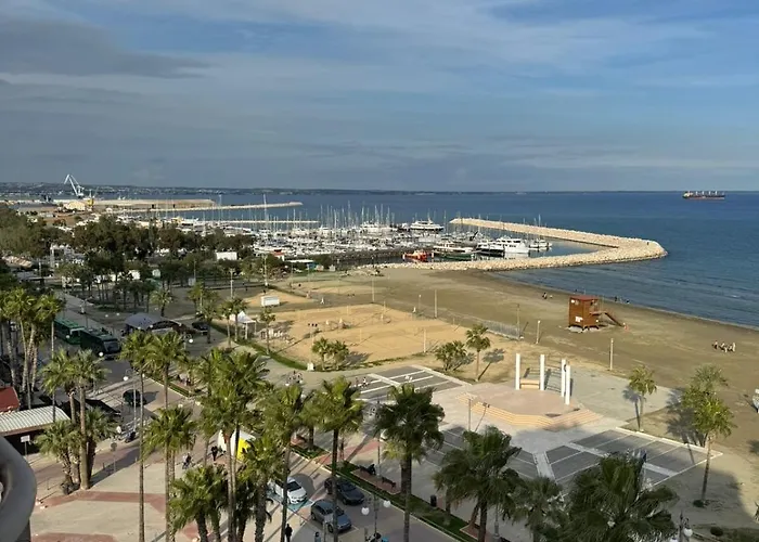 アパート 11 - Golden Sunrise *